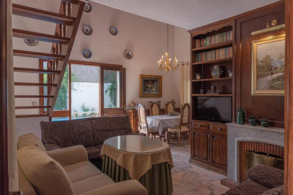 Casa La Albaida, Estacion De 科提德拉方特尔 外观 照片